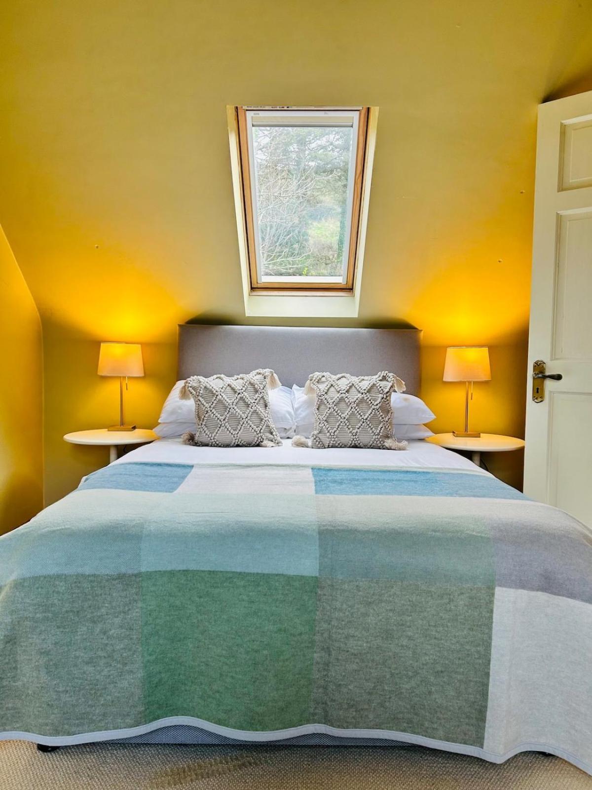 Holiday home Seafront Amazing Seaview 3 Double Bedrooms Westport